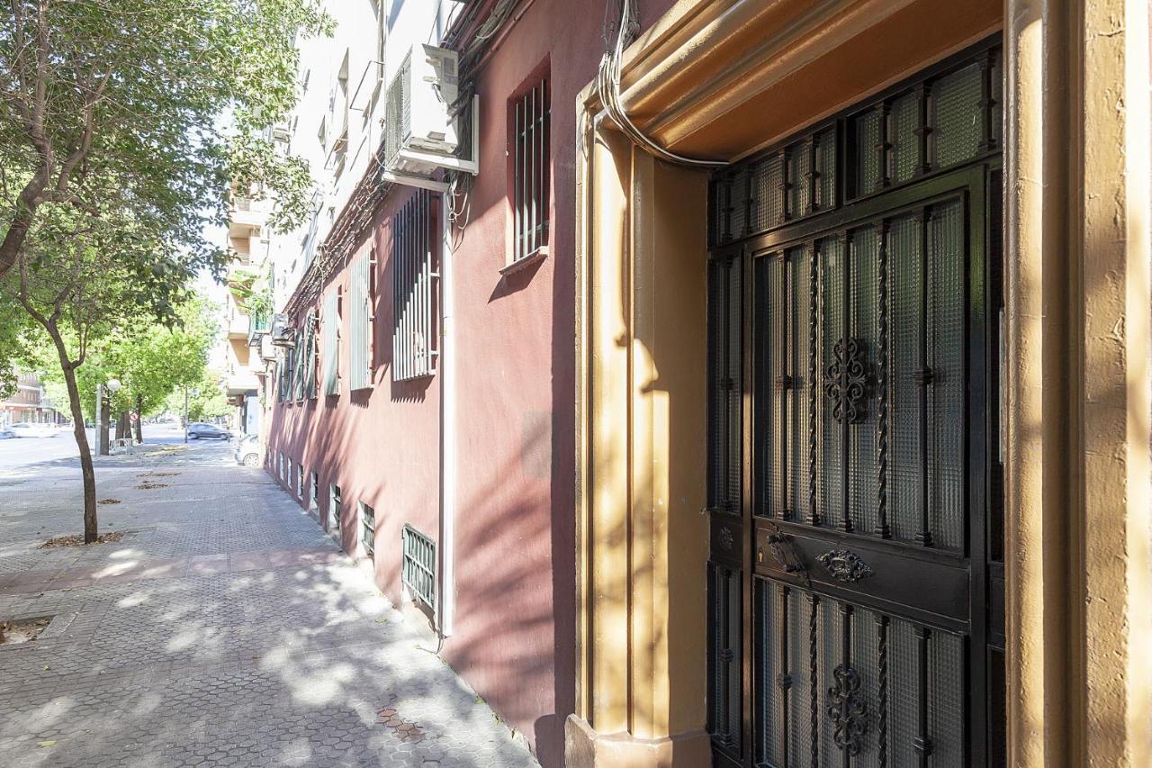Elegante Apt De Diseno 2 Hab Sevilla Wifi-5 Pax Kültér fotó